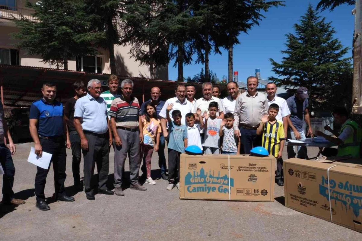 Başkan Altay: "Güle Oynaya Camiye Gel Projemize katılan çocuklarımıza bisiklet dağıtmaya başladık"