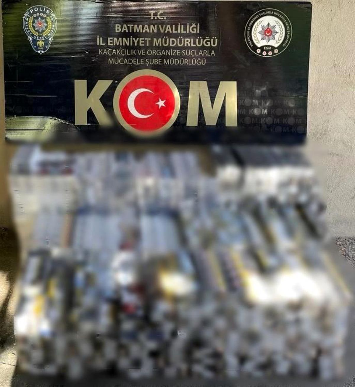 Batman\'da durdurulan bir araçta 4 bin 160 paket kaçak sigara ele geçirildi