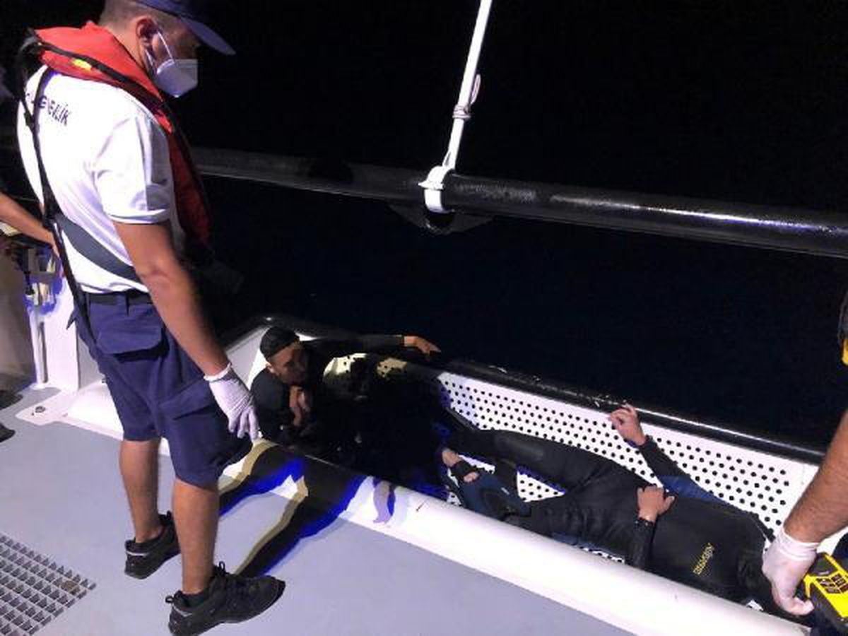Bodrum\'da yüzerek geçiş yapmaya çalışan 3 kaçak yakalandı
