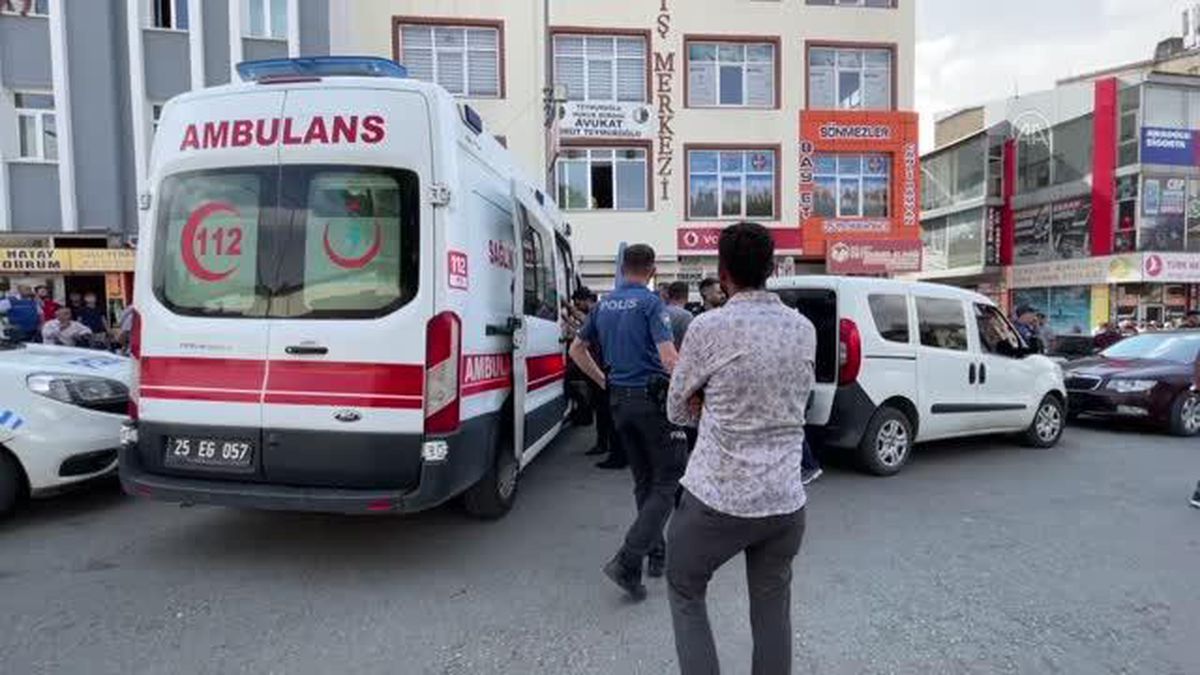 Erzurum'da iki grup arasında çıkan sopalı kavgada 8 kişi yaralandı