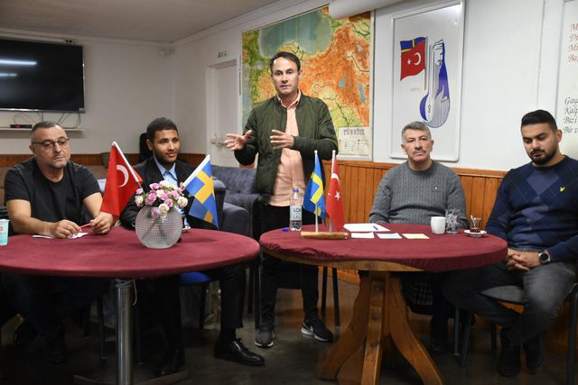 İsveç'te Türk asıllı siyasetçi, NATO üyeliği için Türkiye'nin taleplerinin karşılanmasını istedi İsveç'te Türk asıllı siyasetçi, NATO üyeliği için Türkiye'nin taleplerinin karşılanmasını istedi