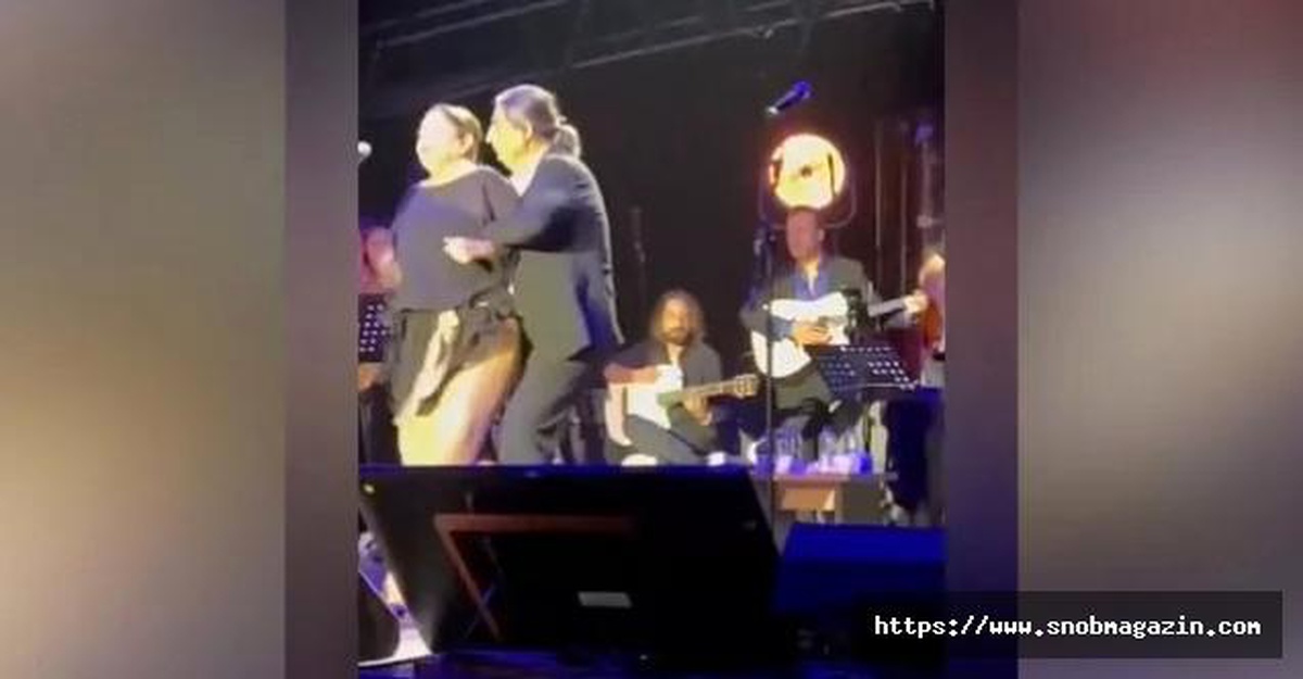 İzel Korkuttu! Sahnede Bir Anda Yere Yığıldı