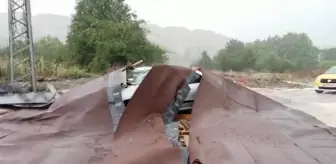Kastamonu'da sağanak günlük yaşamı olumsuz etkiledi; 3 yaralı
