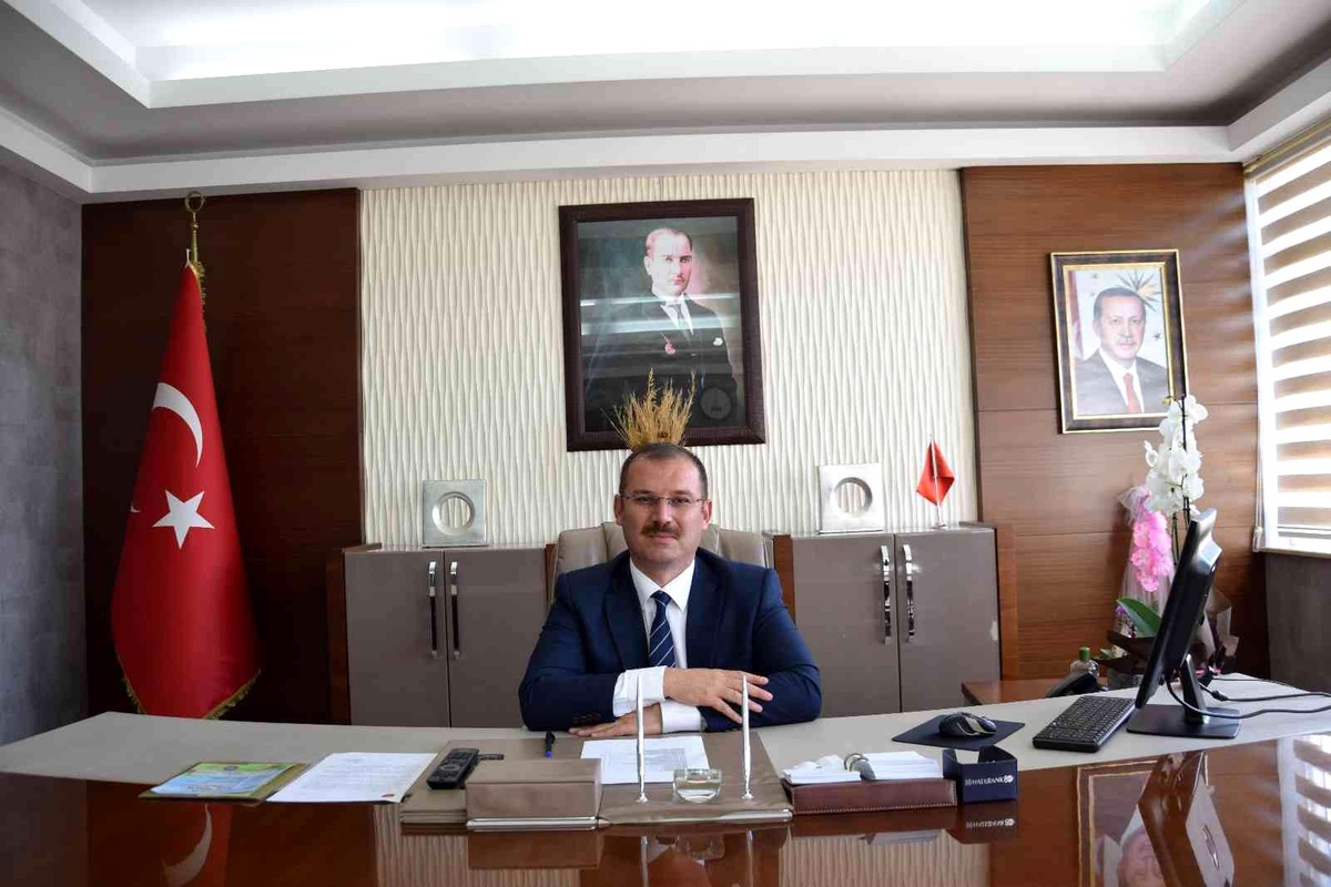 Kumluca Kaymakamı Tekir Erdemir görevine başladı