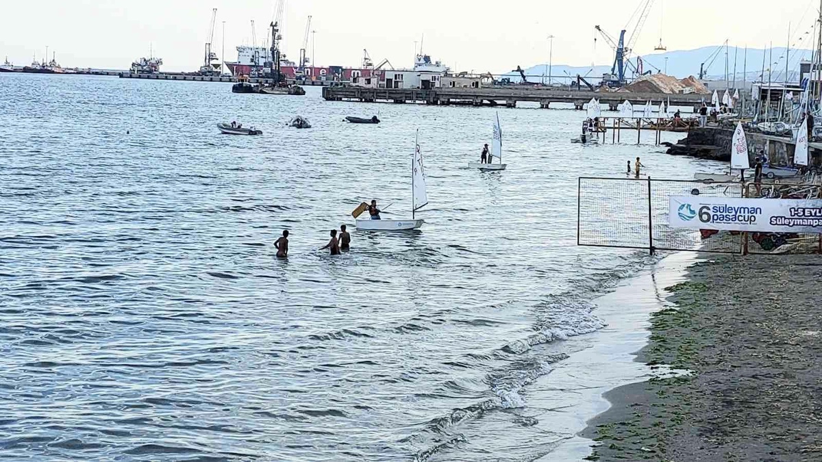 Marmara Denizi\'nde uluslararası yelken yarışları 2. gününde