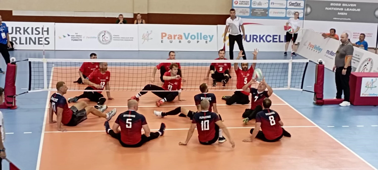 Oturarak Voleybol Gümüş Ligi\'nde Türkiye, Letonya\'yı 3-0 yendi