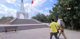Sakarya Eskikışla Şehitliği'nden Emet Cevizdere Şehitliği'ne toprak getirildi