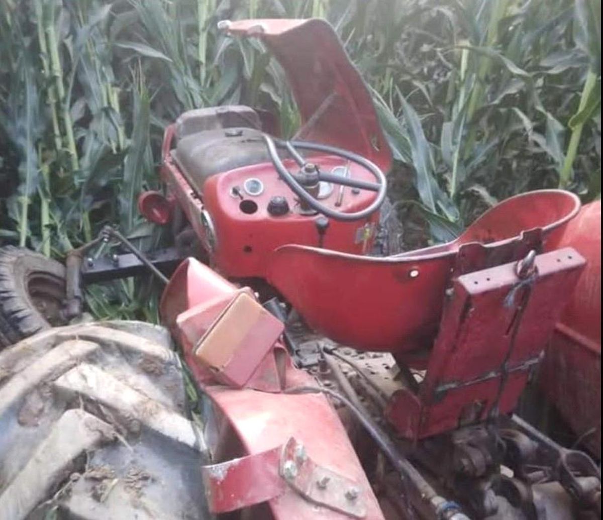 Tarım işçilerini taşıyan traktör ile kamyon çarpıştı: 1 ölü, 13 yaralı