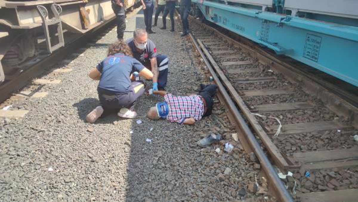 Tekirdağ\'da rayların arasına düşen hurdacı yaralandı