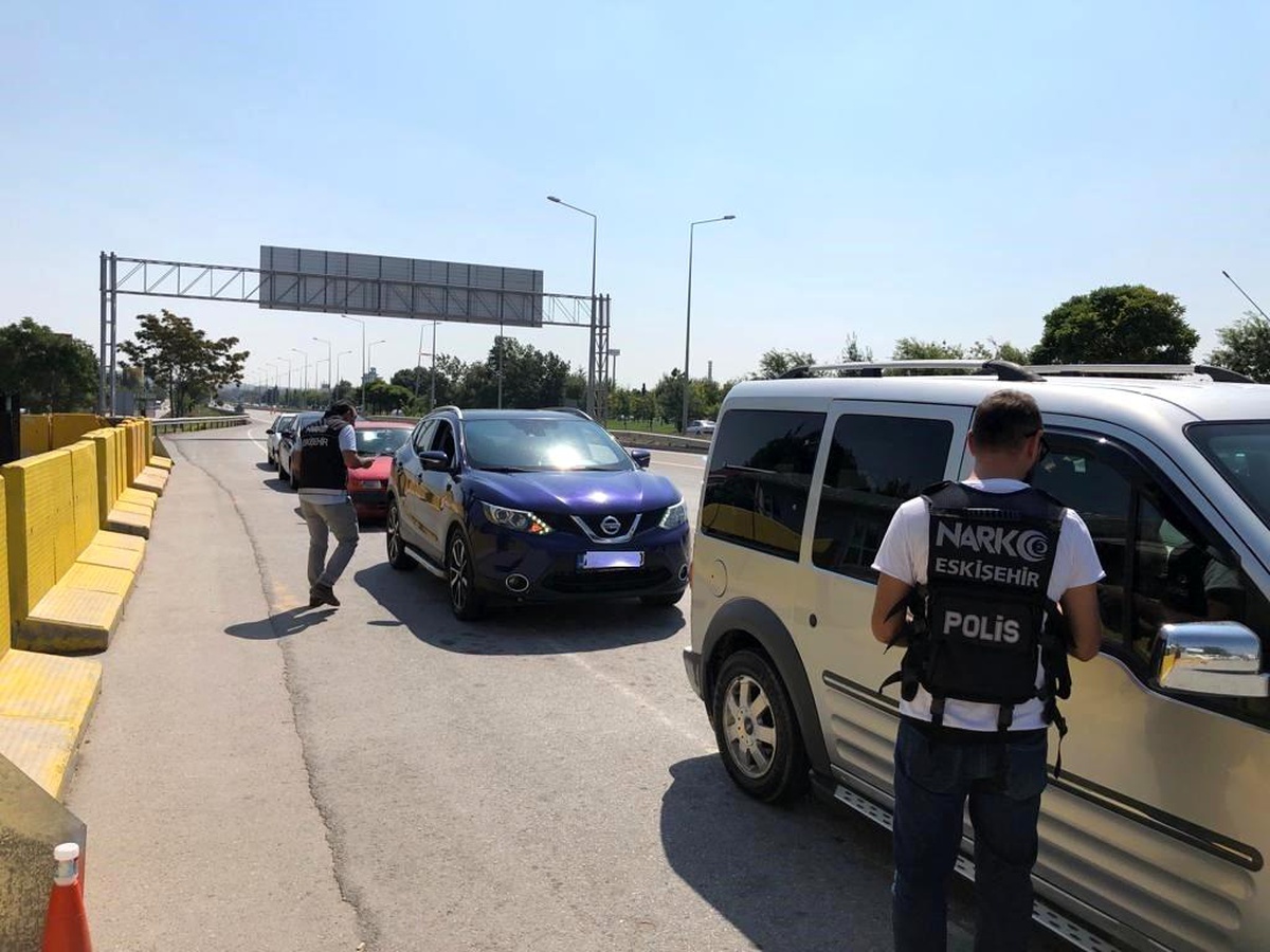Uyuşturucu ile mücadelede bin 450 vatandaş bilgilendirildi