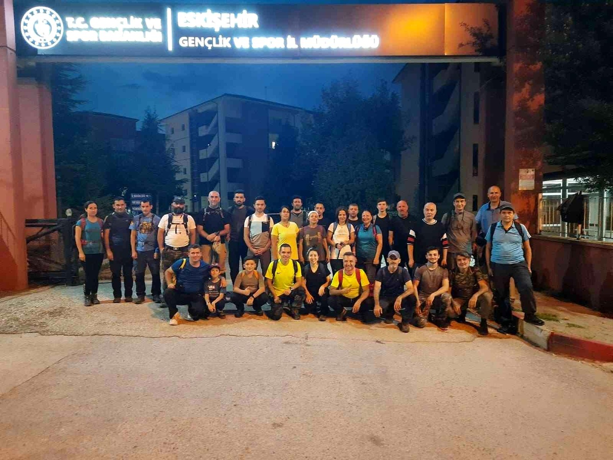 Doğa tutkunları gece yürüyüşüne doymuyor