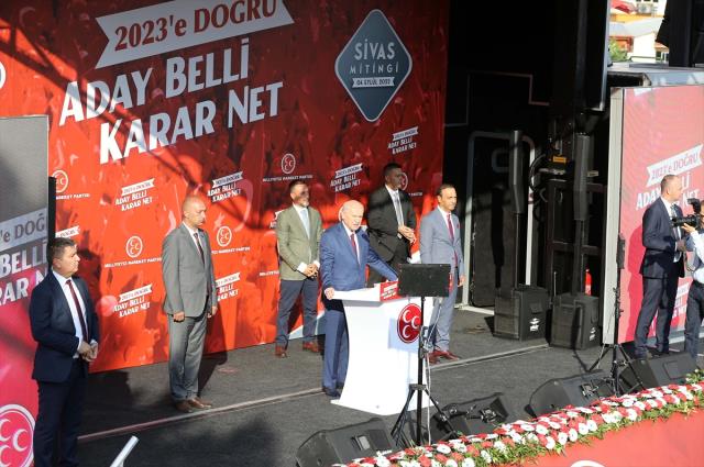 MHP lideri Bahçeli ilk seçim mitinginde Kılıçdaroğlu'nu hedef alarak 6'lı masaya çağrıda bulundu