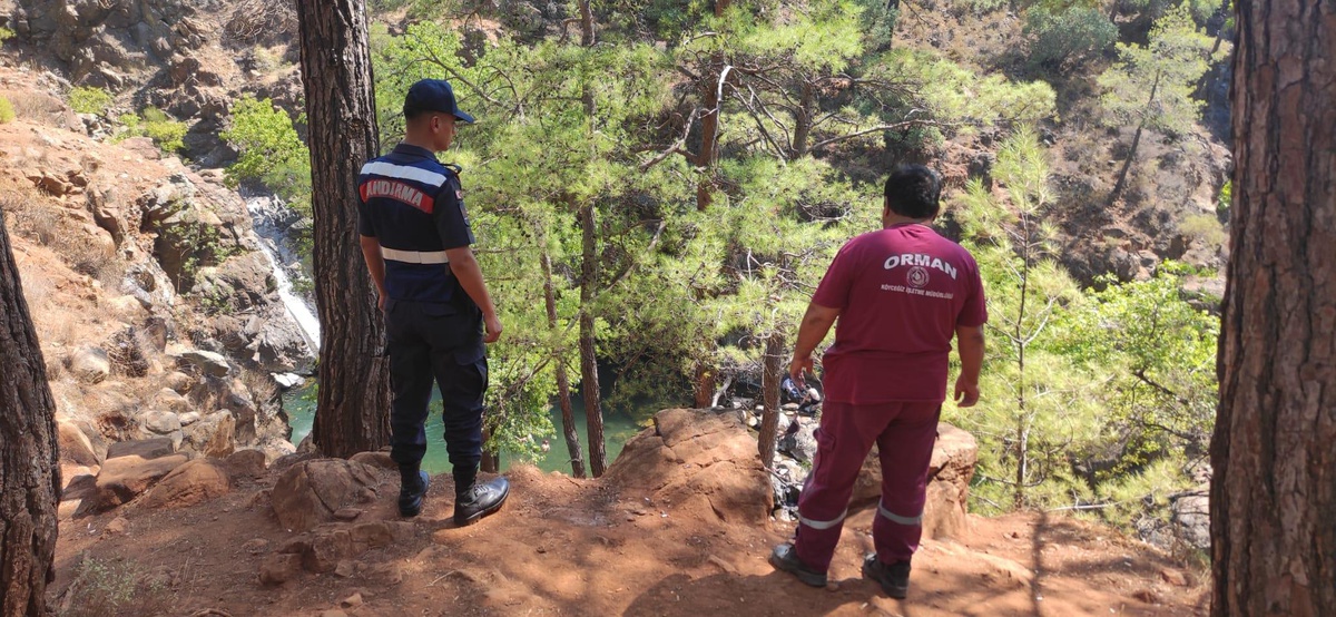 Muğla\'da jandarma ekipleri orman yangınlarına karşı devriye görevi yapıyor
