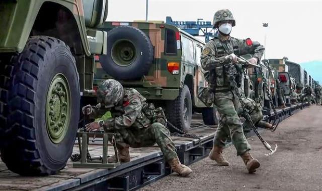 Üçüncü dünya savaşı konuşulurken ürküten tatbikat! Rusya, Hindistan ve Çin birleşti