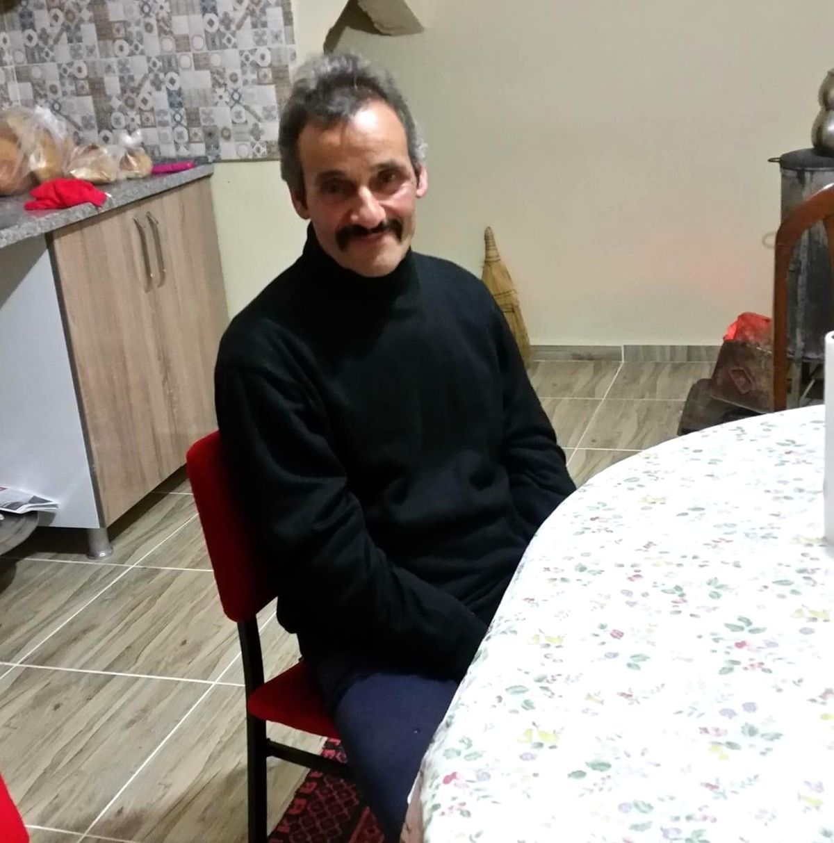 Ağaçtan düşen şahıs hayatını kaybetti