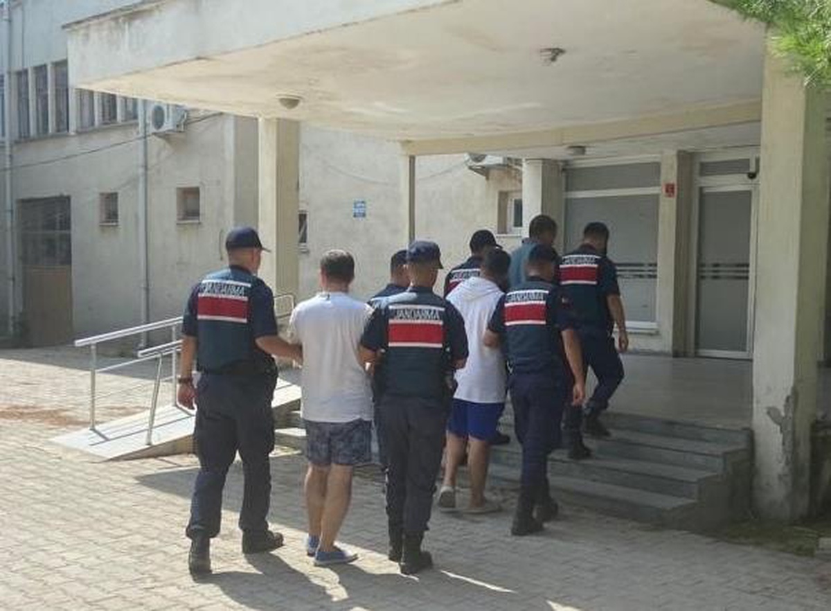 Çanakkale\'de Yunanistan\'a kaçma hazırlığındaki 2 FETÖ zanlısı yakalandı