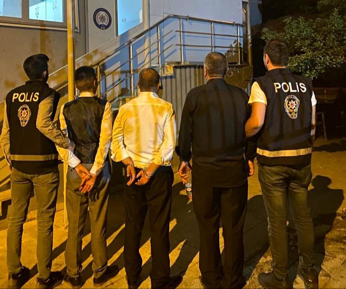 Düğünde havaya ateş edenlere suçüstü