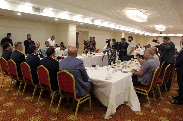 Yeniden Refah Partisi kararını verdi! Seçimlerde kendi Cumhurbaşkanı adaylarını çıkaracaklar Yeniden Refah Partisi kararını verdi! Seçimlerde kendi Cumhurbaşkanı adaylarını çıkaracaklar