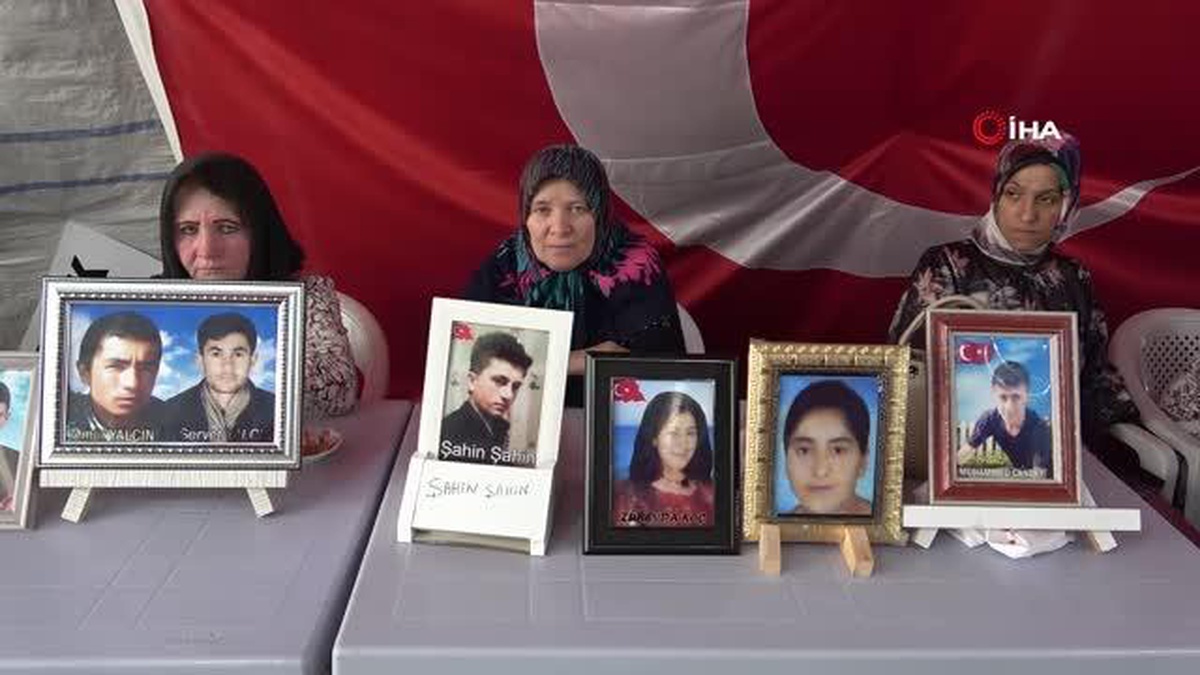 HDP ve PKK mağduru ailelerin evlat nöbeti bin 99\'uncu gününde