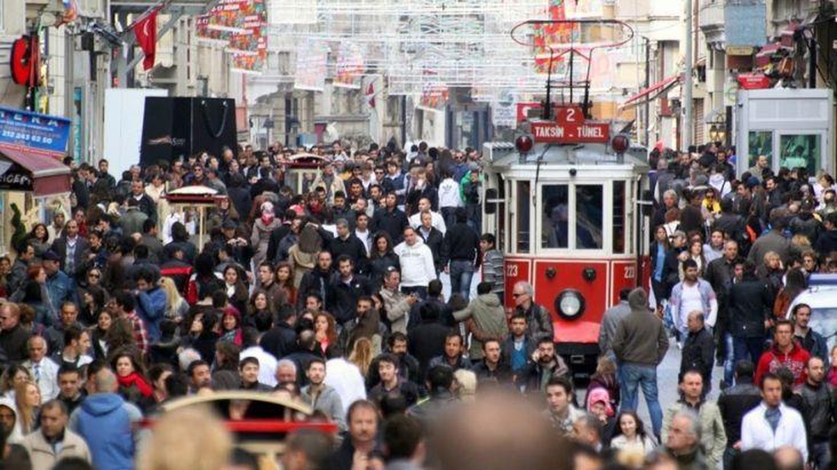 İstanbul\'da yaşam maliyeti yüzde 101 arttı! 4 kişilik bir ailenin ortalama yaşam maliyeti 23 bin TL\'yi aştı
