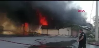 İSTANBUL-SİLİVRİ'DE FABRİKA YANGINI (1)