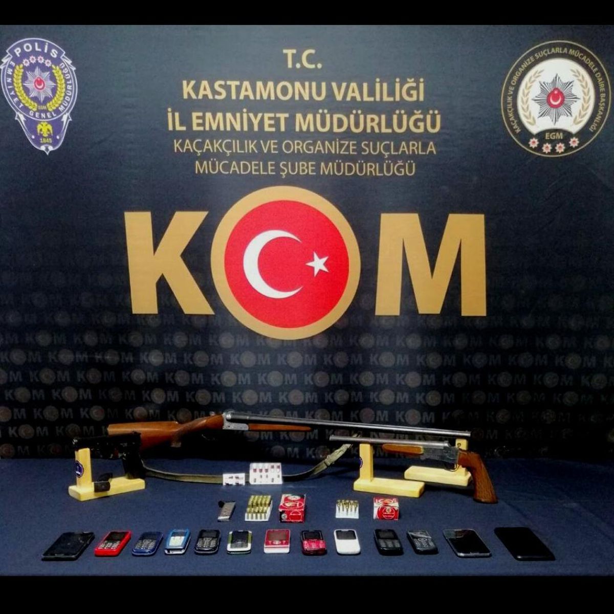 Kastamonu\'da telefon kaçakçılığı operasyonunda 3 kişi yakalandı
