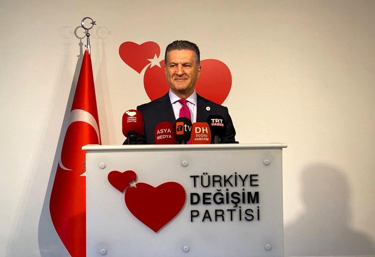 Sarıgül: "Bütün iktidar ve muhalefet birleşiriz ve Yunanistan\'ı orada tükürüklerimizle boğarız"
