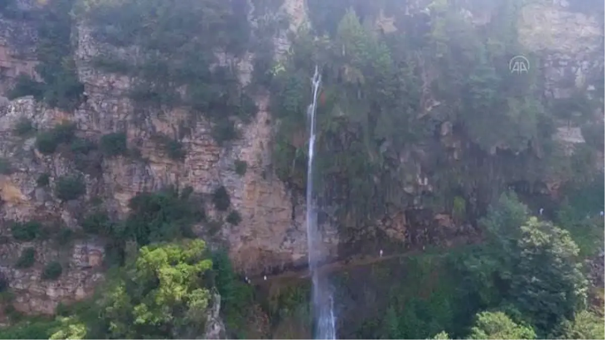 Hatay\'daki Şarlayan Şelalesi doğaseverleri ağırladı