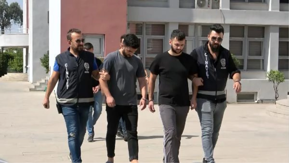 Adana\'daki "omuz atma" kavgasında başını asfalta vuran adam can verdi