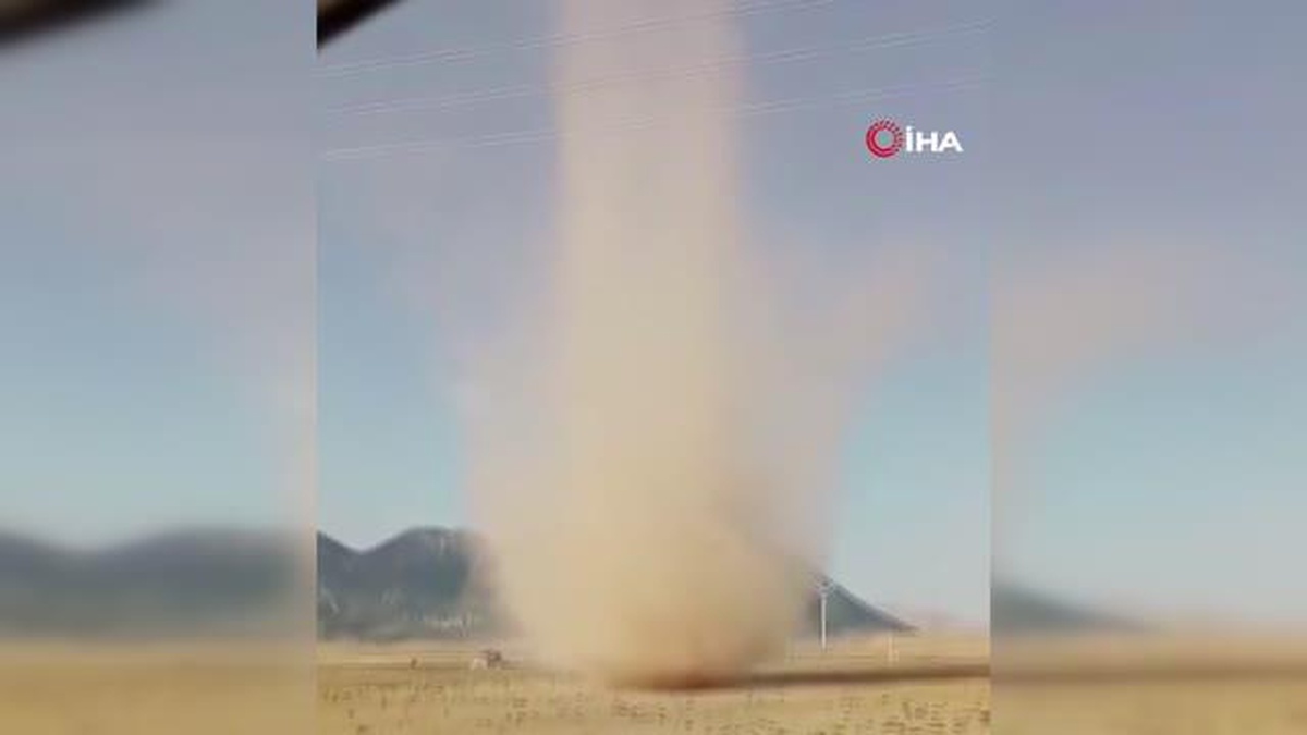 Tatvan\'da çıkan hortum paniğe neden oldu