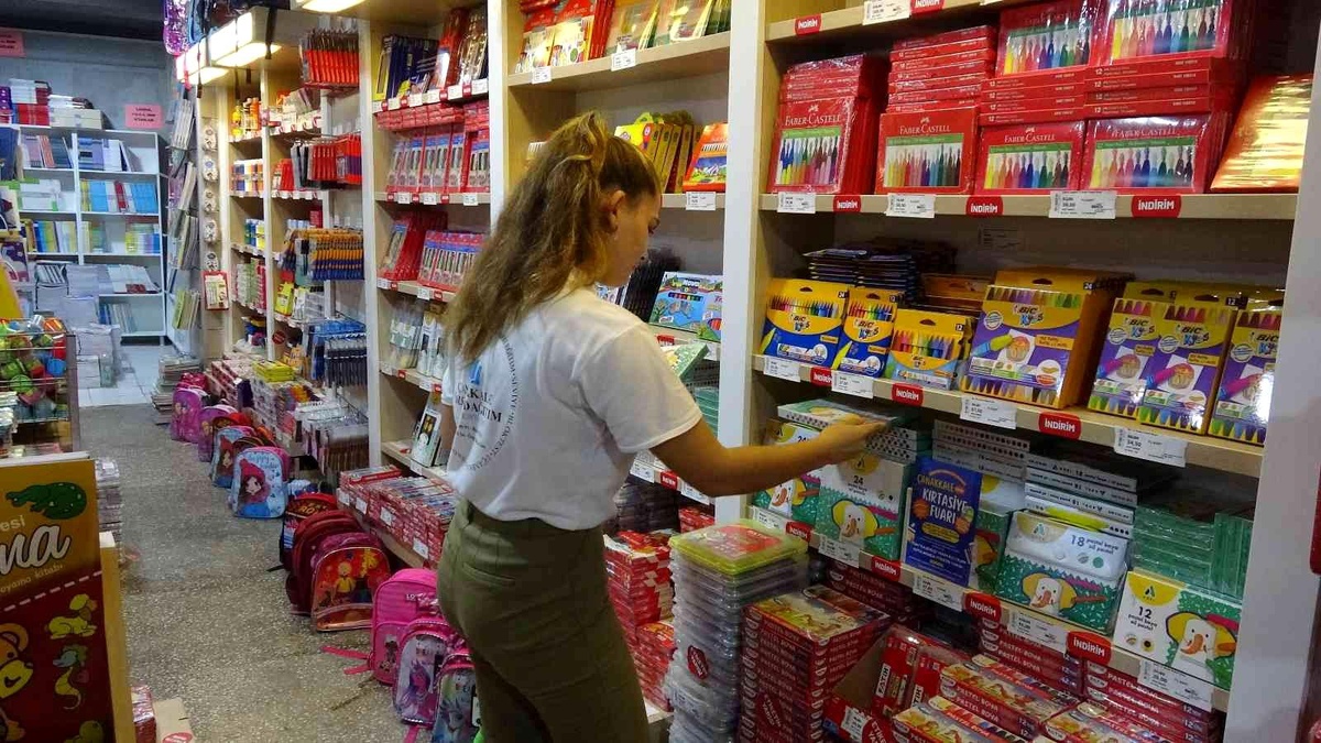 Velilere yeni eğitim-öğretim yılı öncesinde \'merdiven altı kırtasiye\' uyarısı