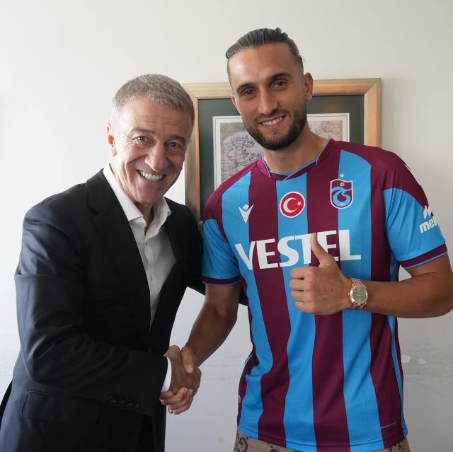 Yusuf Yazıcı resmen Trabzonspor'da! Formayı giyip imzayı attı