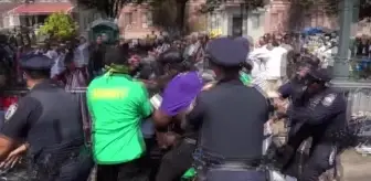 Amerikan yerlilerinin geleneksel karnavalında kavga çıktı