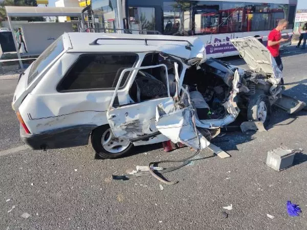 Hurdaya dönen aracı kaldırmaya gitti, kazada ölenlerin anne ve babası olması nedeniyle yıkıldı