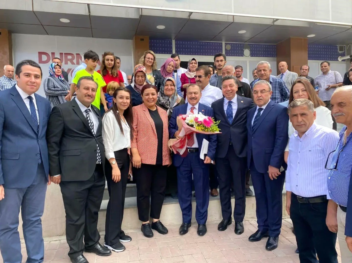 AK Parti Afyonkarahisar Milletvekili Eroğlu, partisinin Kırşehir İl Başkanlığı\'nı ziyaret etti