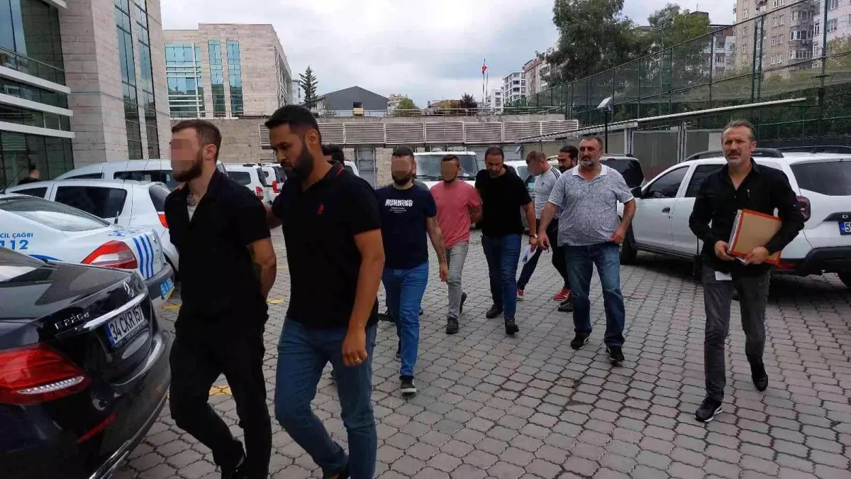 Polise bıçak çektiği iddia edilen şahsa adli kontrol