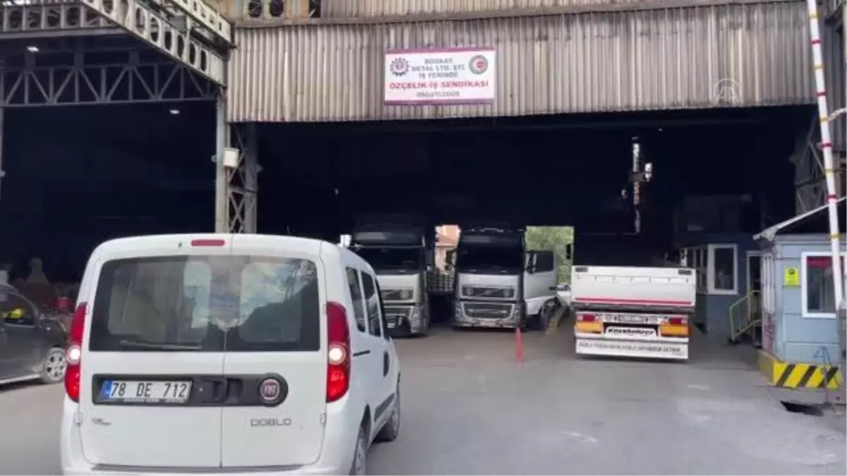 Karabük\'te haddehanenin çatısından düşen iş adamı öldü