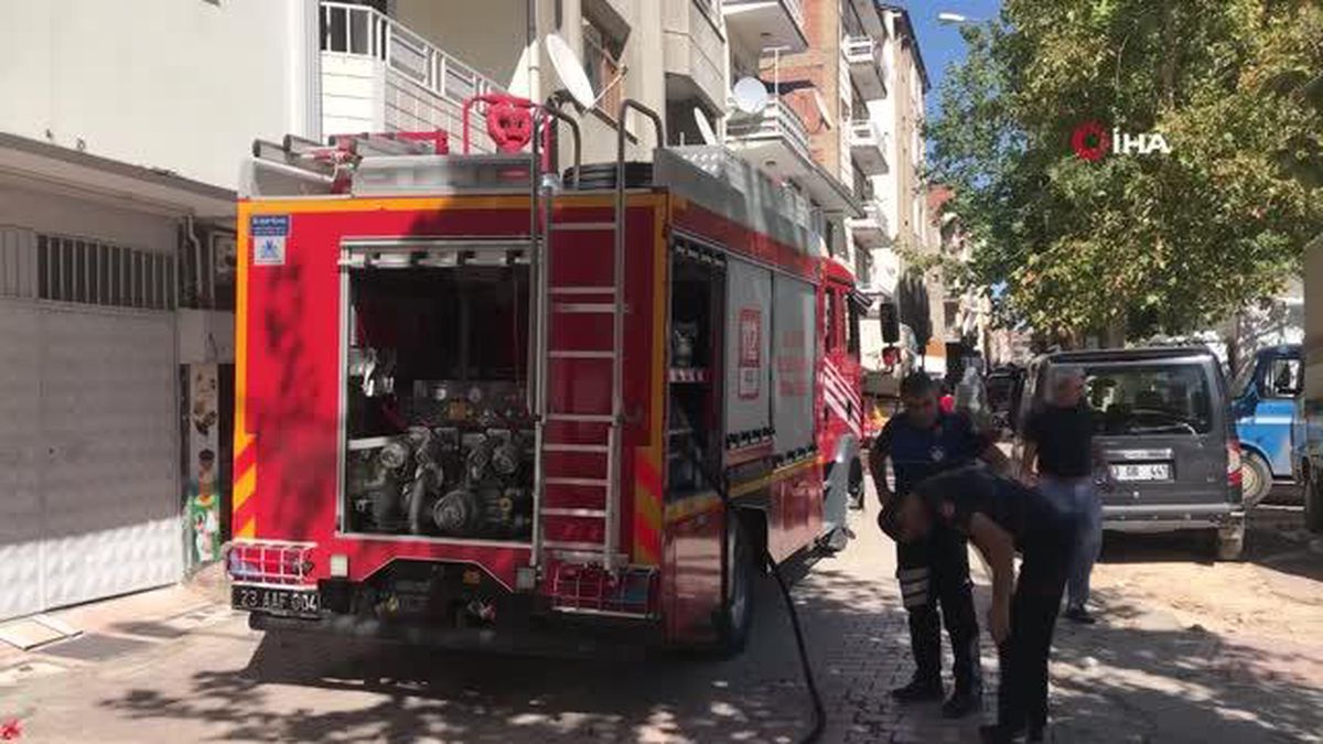 Tinerciler yaktı, itfaiye ekipleri söndürdü