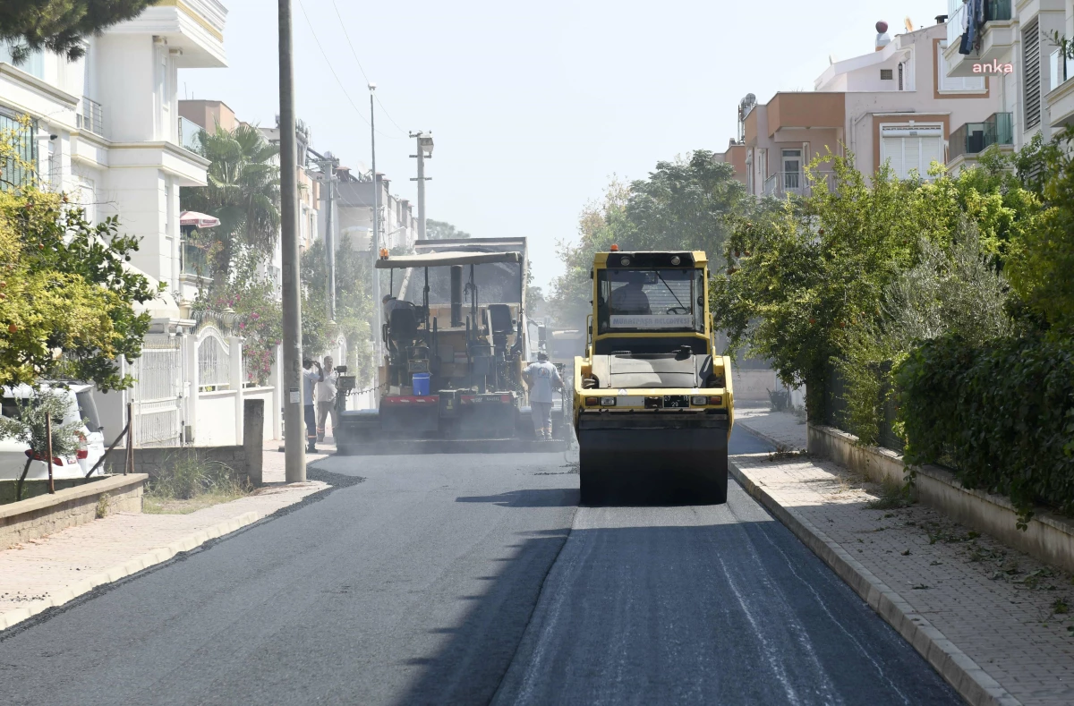 Muratpaşa Belediyesi, Yol Çalışmalarına Devam Ediyor