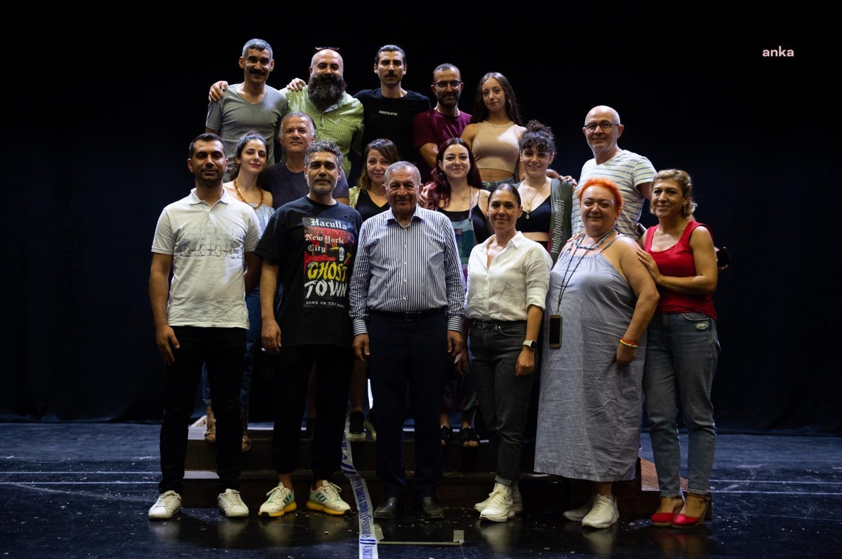 Seyhan Belediyesi Şehir Tiyatrosu, Sezonu "Parkta Güzel Bir Gün" ile Açacak