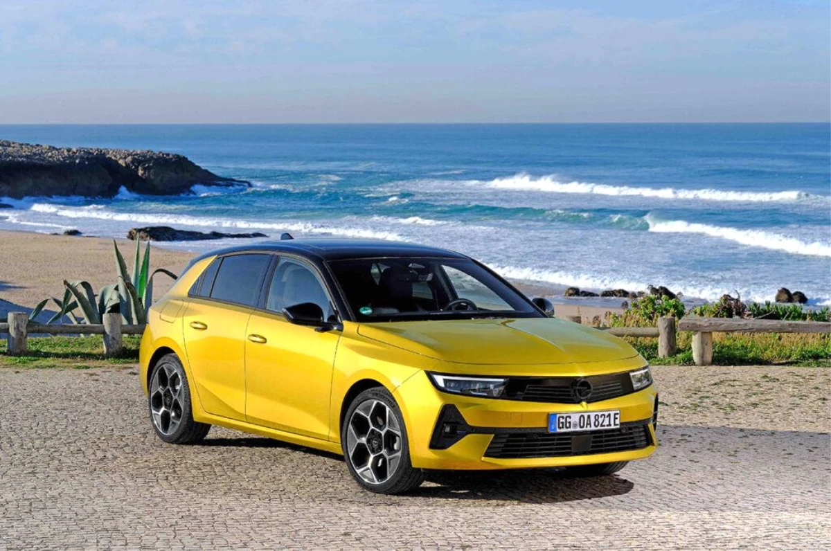 Yenilenen Opel Astra\'yı Kapalı Maraş\'ta inceledik!