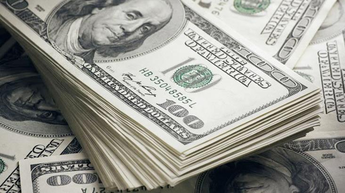 Güne yatay seyirle başlayan dolar 18,23 TL seviyesinden işlem görüyor