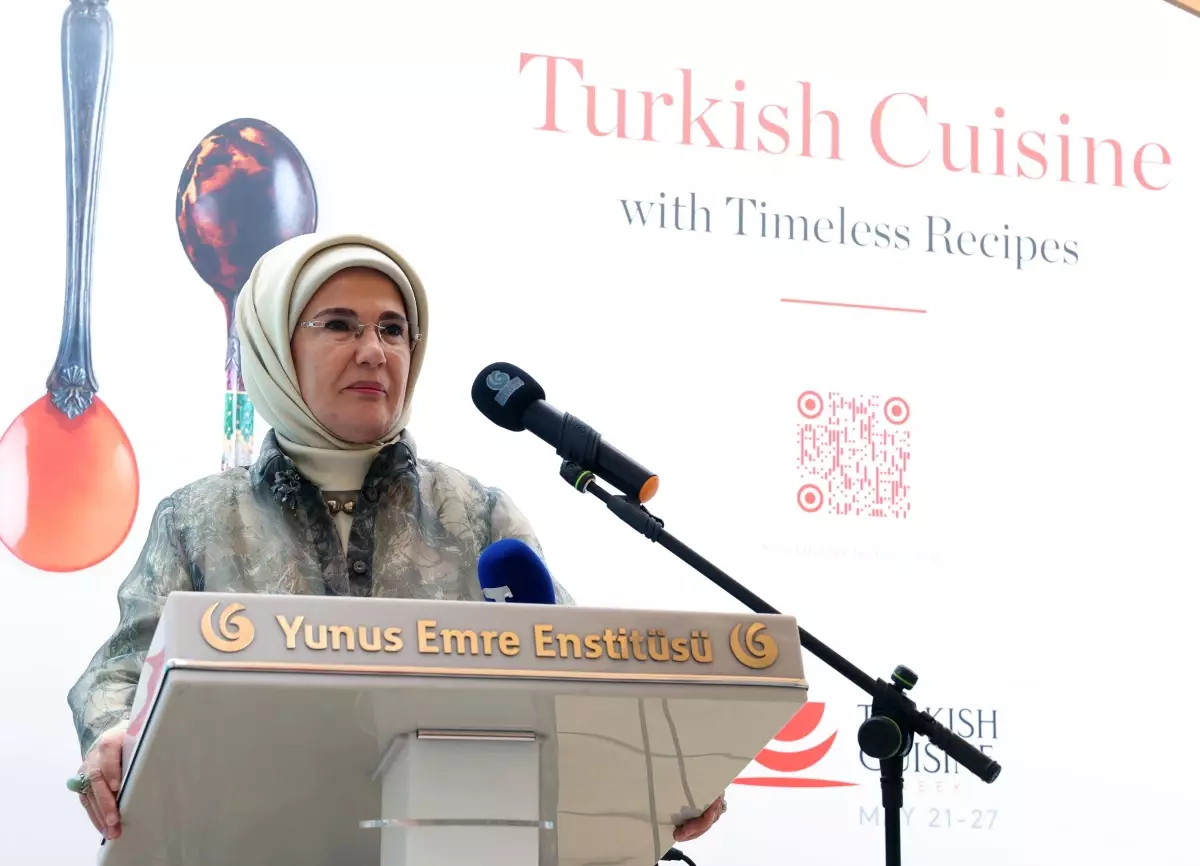 Emine Erdoğan, "Asırlık Tariflerle Türk Mutfağı" kitabının Sırpça tercümesi tanıtım etkinliğinde konuştu Açıklaması