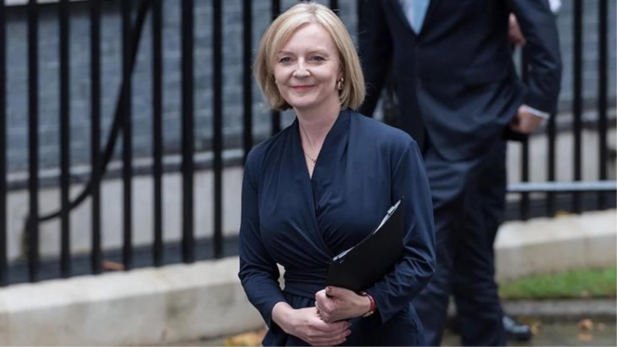 İngiltere\'nin yeni Başbakanı Liz Truss, kabinesini açıkladı: Yalnızca 4 isim görevine devam edecek