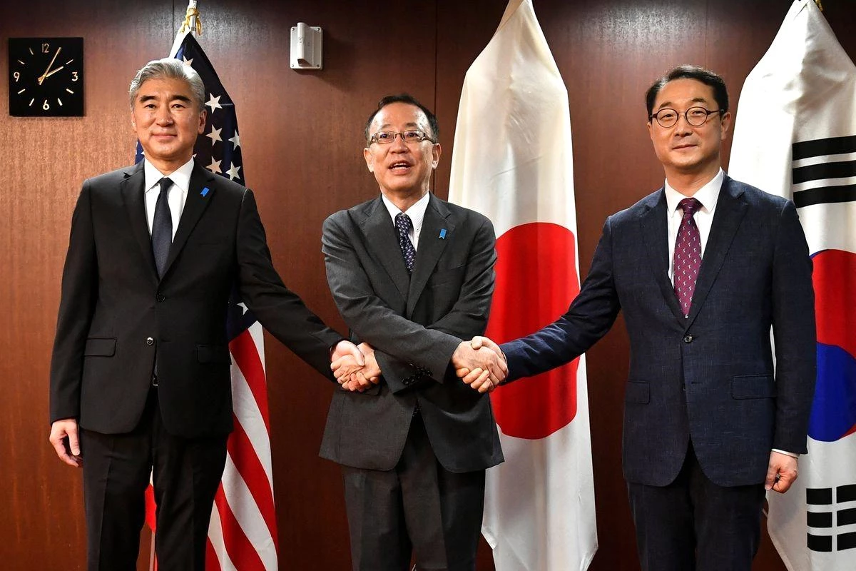 Japonya, ABD ve Güney Kore\'den üçlü Kuzey Kore zirvesi