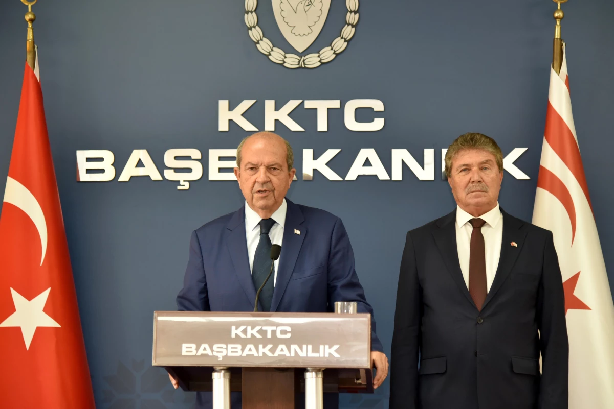 KKTC\'de Bakanlar Kurulu Cumhurbaşkanı Tatar başkanlığında toplandı