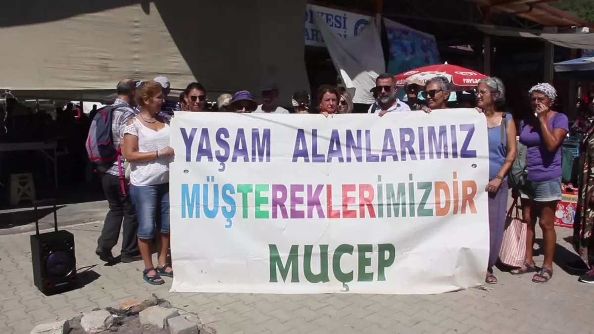 Muğla Akyaka\'da Yeni Bir İmar Planı Revizyonu Askıya Çıkarıldı, Halk Tepki Gösterdi