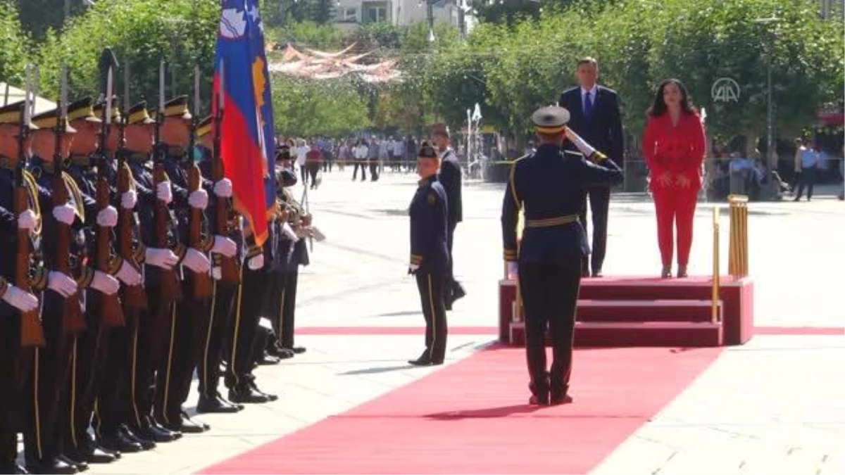Slovenya Cumhurbaşkanı Borut Pahor Kosova\'da