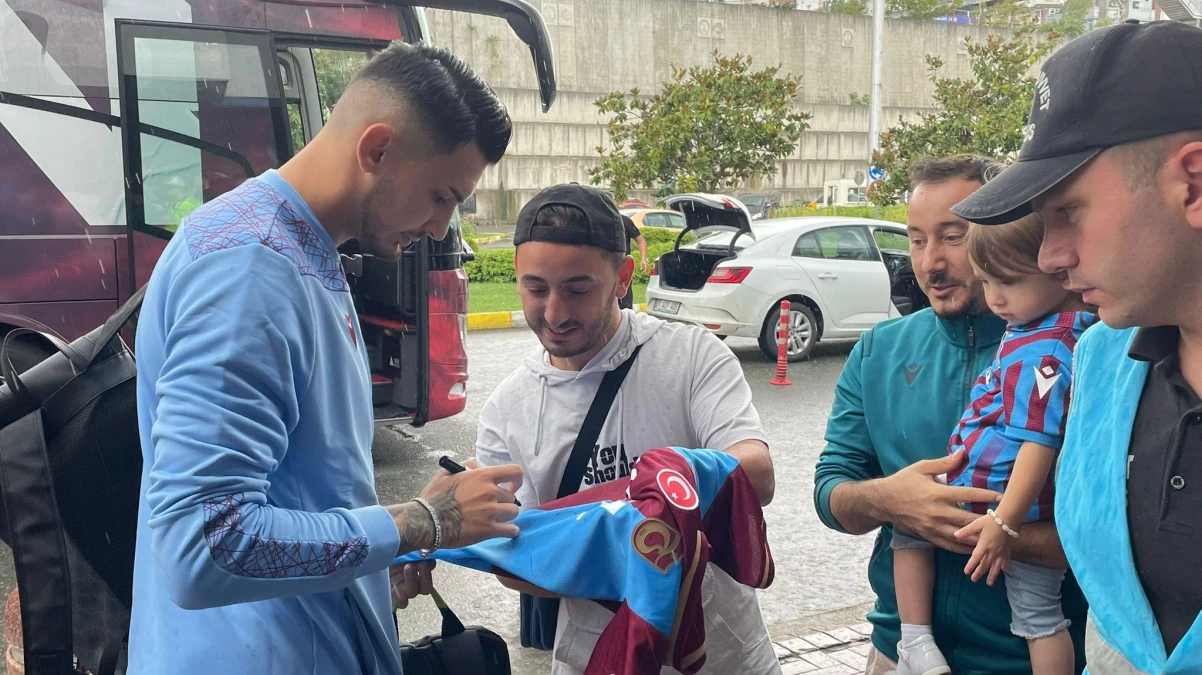 Trabzonspor kafilesi, Macaristan\'a gitti