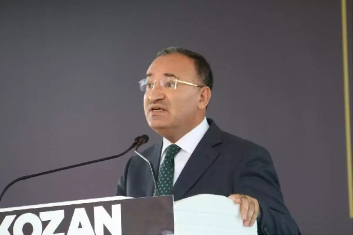 Bozdağ: Birkaç dosyayı gündem yapıp hakim ve savcıları hedef gösterenleri kınıyorum